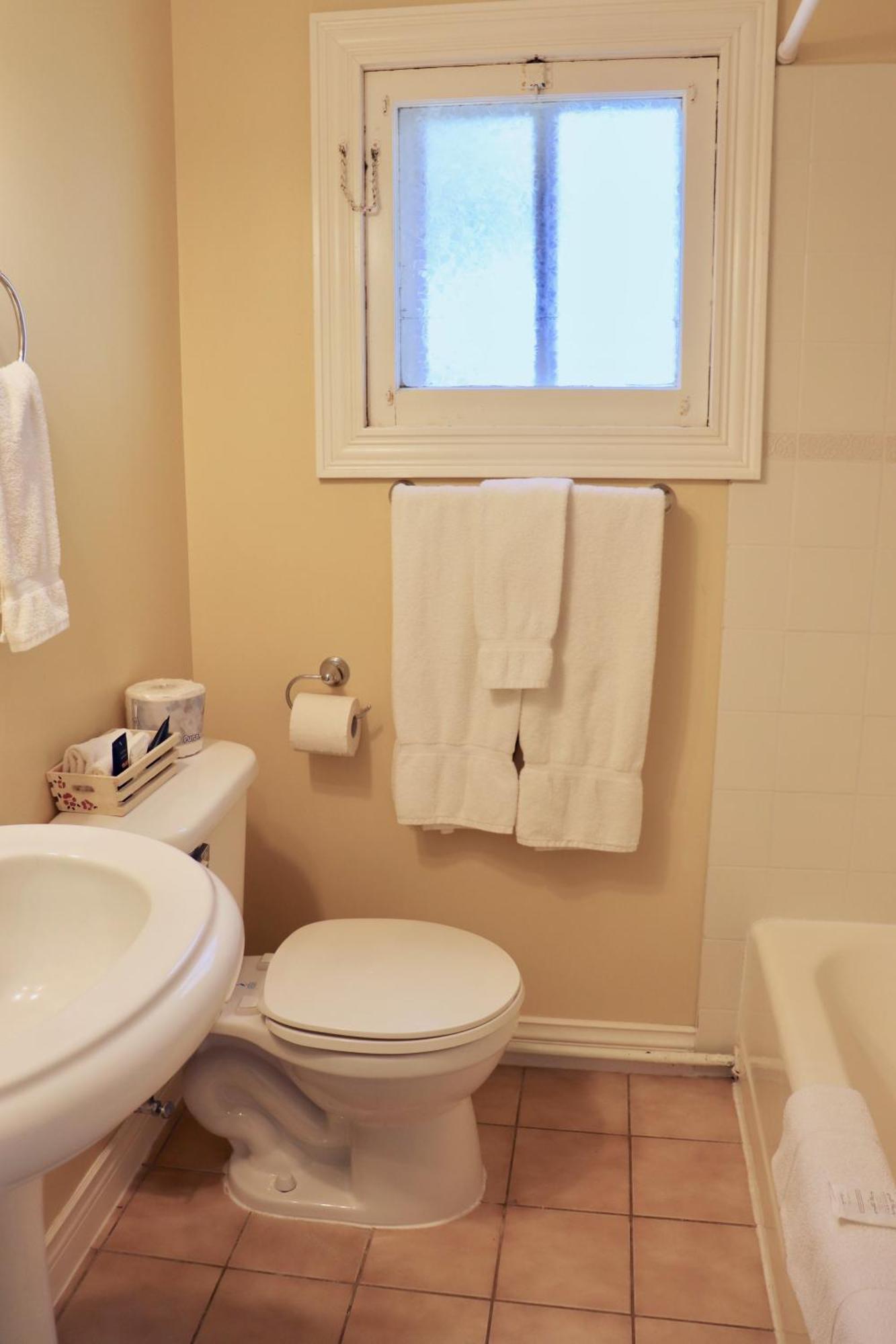 Shining Waters Country Inn كيفينديش المظهر الخارجي الصورة